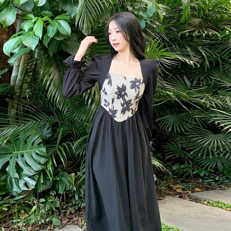 大码胖MM法式赫本风黑色方领连衣裙女秋季高级感拼接收腰显瘦裙