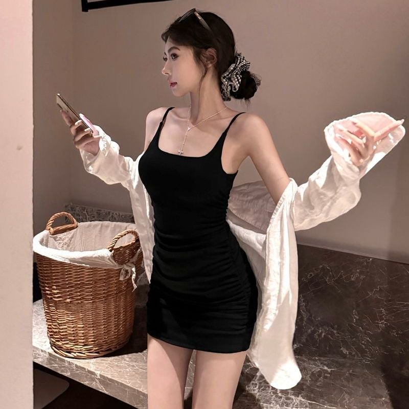 纯欲风新款连衣裙辣妹吊带裙女抽褶收腰包臀裙修身短裙