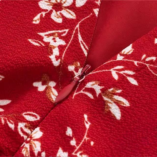 2025新款法式复古红底碎花V领荷叶边收腰系带显瘦吊带裙气质