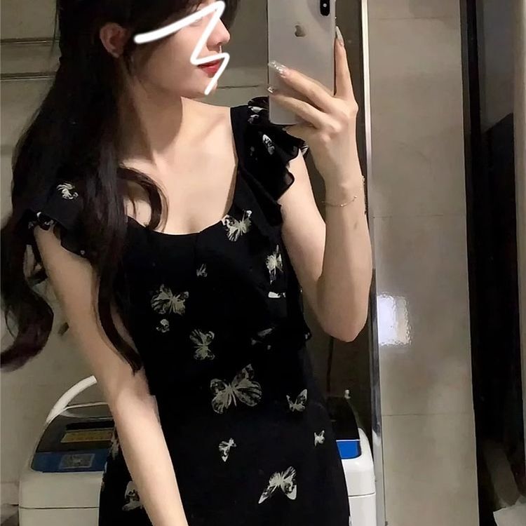 飞飞袖蝴蝶印花连衣裙子女夏季2025新款复古法式黑色碎花鱼尾