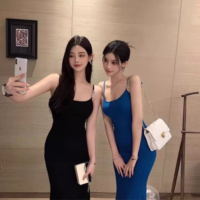 辣妹风细肩带吊带长款御姐女装高级感连衣裙低胸露背性感包臀长裙