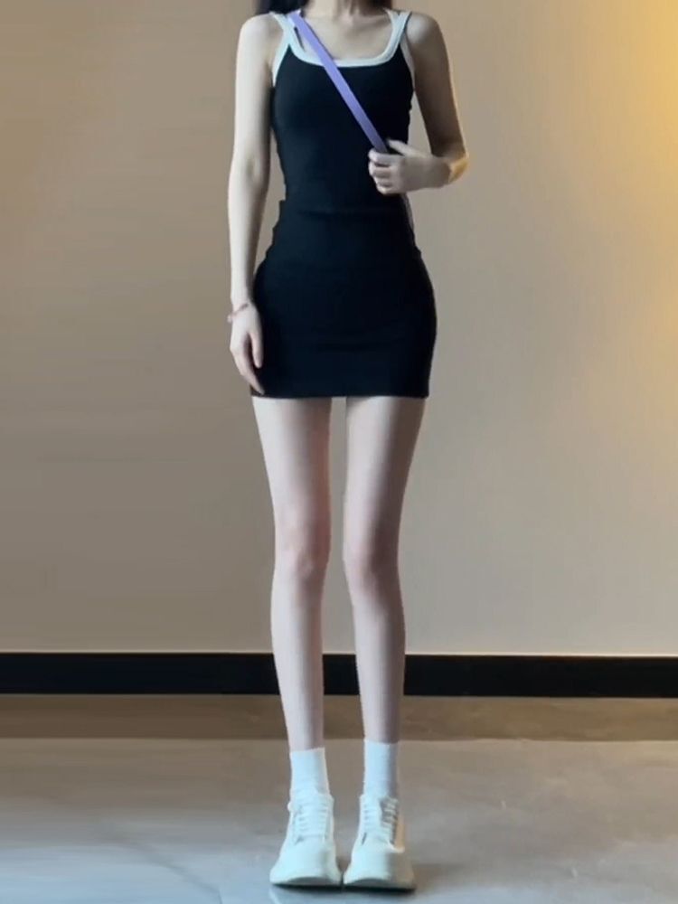 性感辣妹吊带连衣裙子夏季2024新款收腰显瘦撞色小众包臀背心