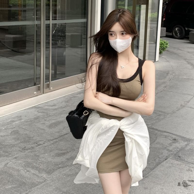撞色U领吊带背心连衣裙女夏季辣妹修身显瘦性感气质包臀打底短裙