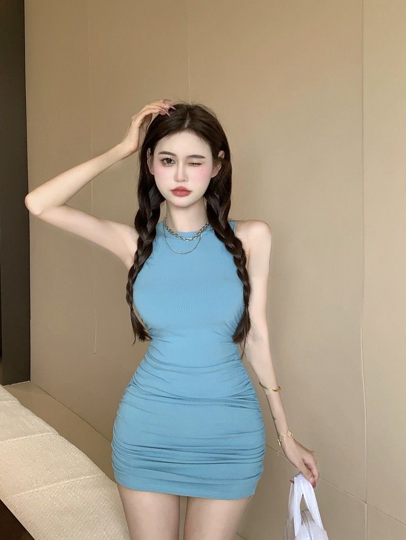 夏季气质减龄辣妹风性感显胸大紧身褶皱显瘦背心包臀短裙连衣裙女