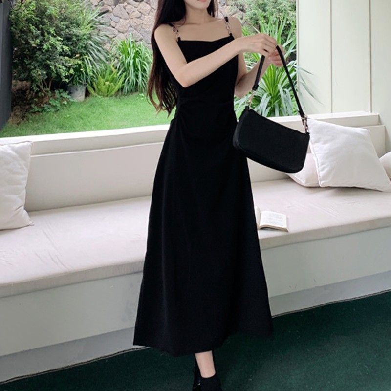 赫本风辣妹吊带连衣裙子女夏季2025年新款小个子法式气质显瘦