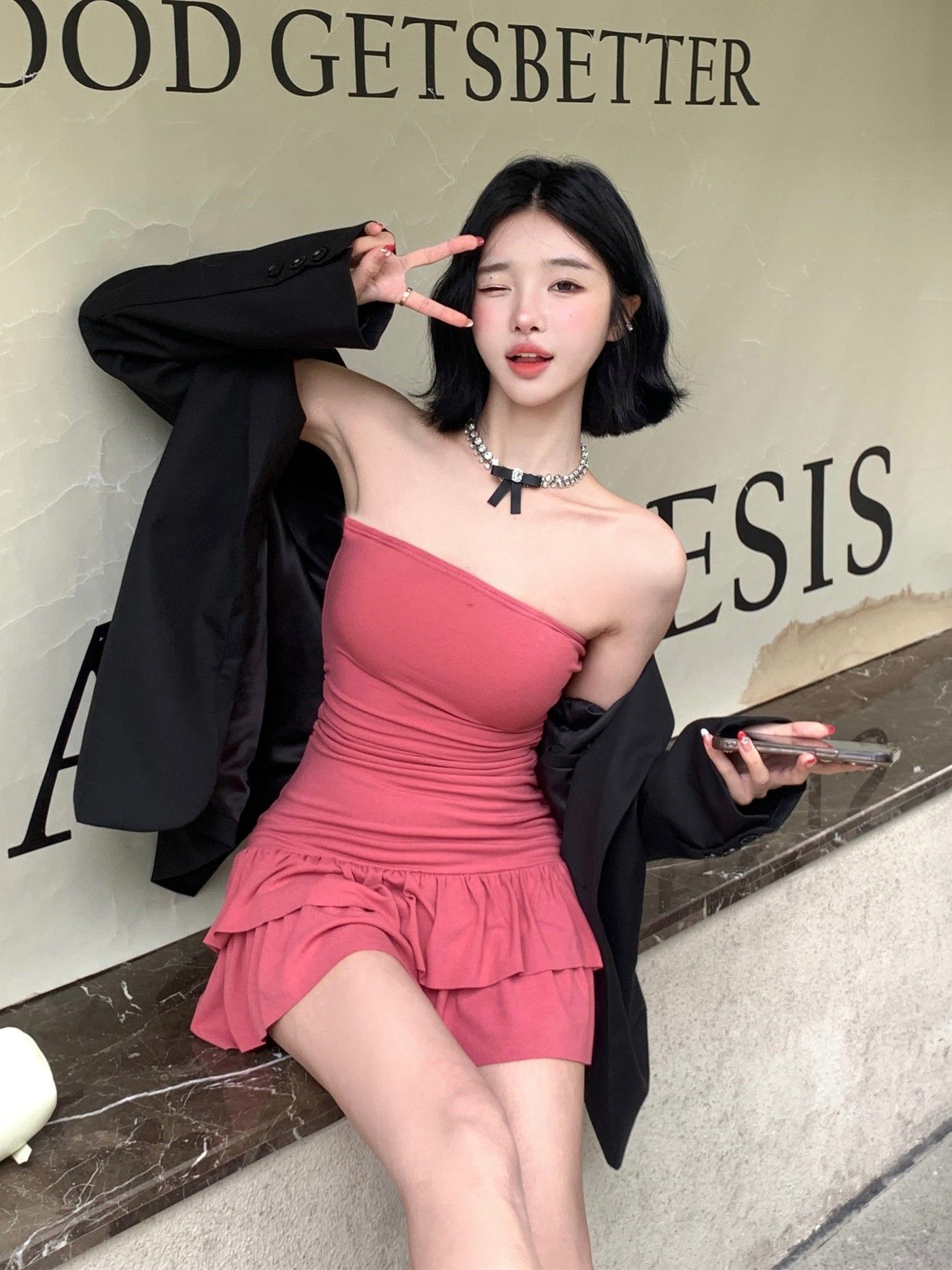 设计感小众性感抹胸连衣裙女夏季2025新款收腰显瘦辣妹风蛋糕