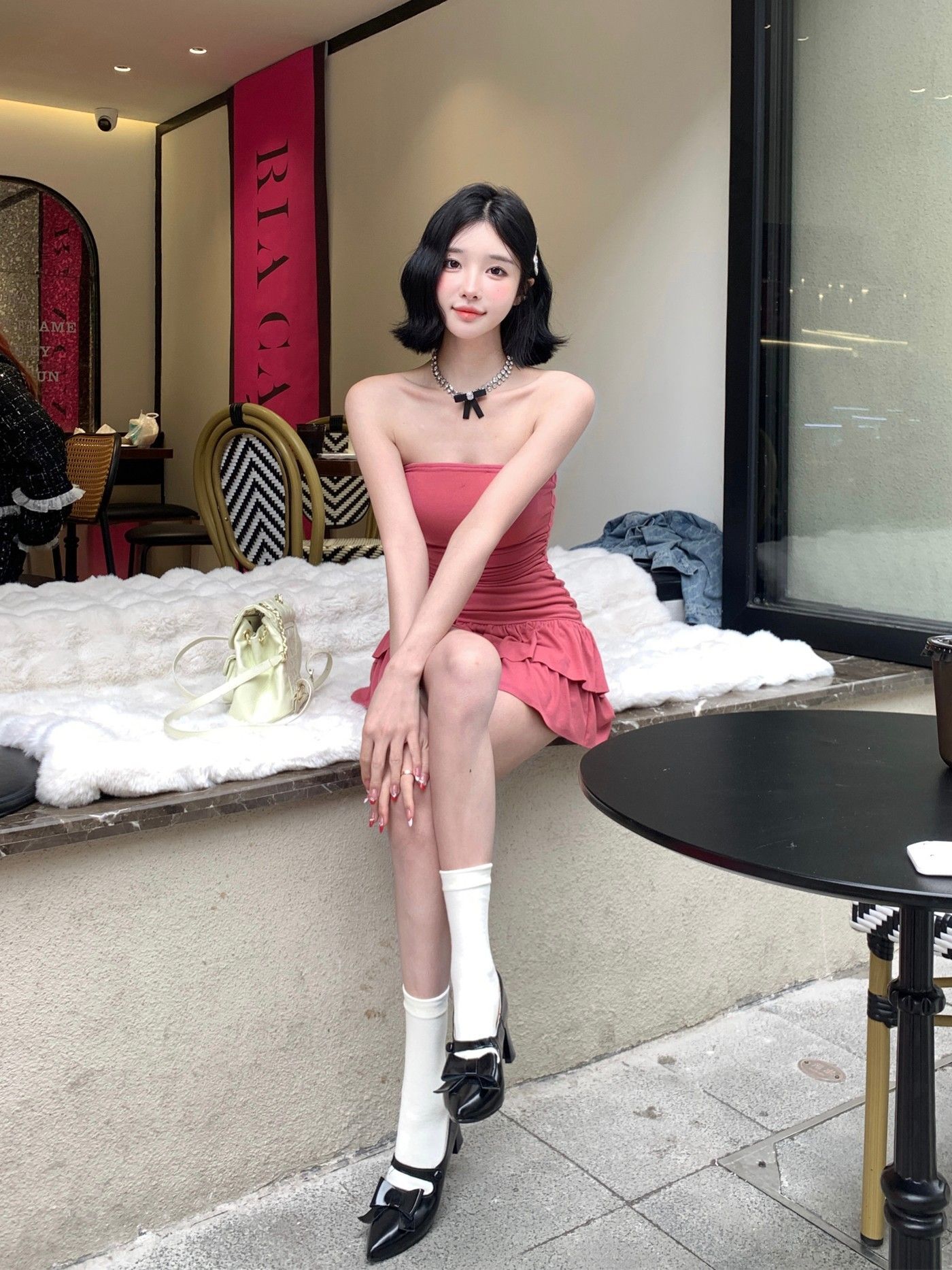 设计感小众性感抹胸连衣裙女夏季2025新款收腰显瘦辣妹风蛋糕