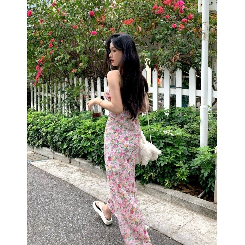 复古碎花蕾丝性感吊带连衣裙女春夏收腰显瘦裙子浪漫油画风中长裙