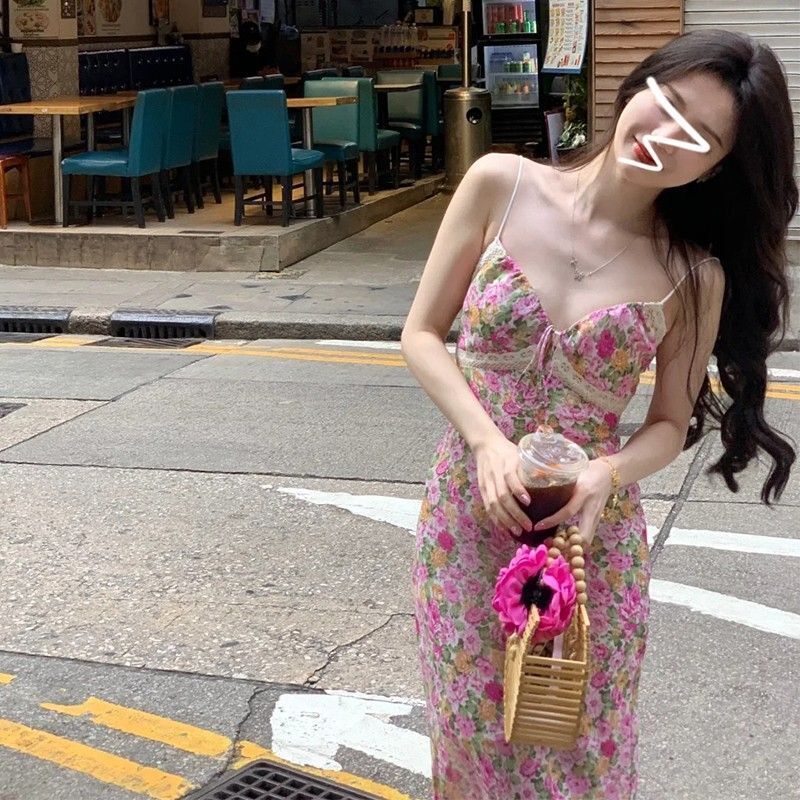 复古碎花蕾丝性感吊带连衣裙女春夏收腰显瘦裙子浪漫油画风中长裙