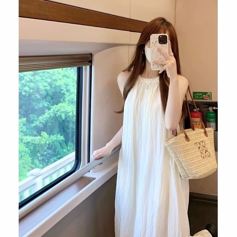 甜美挂脖连衣裙仙女夏季2024新款白色裙子无袖高级感气质a字