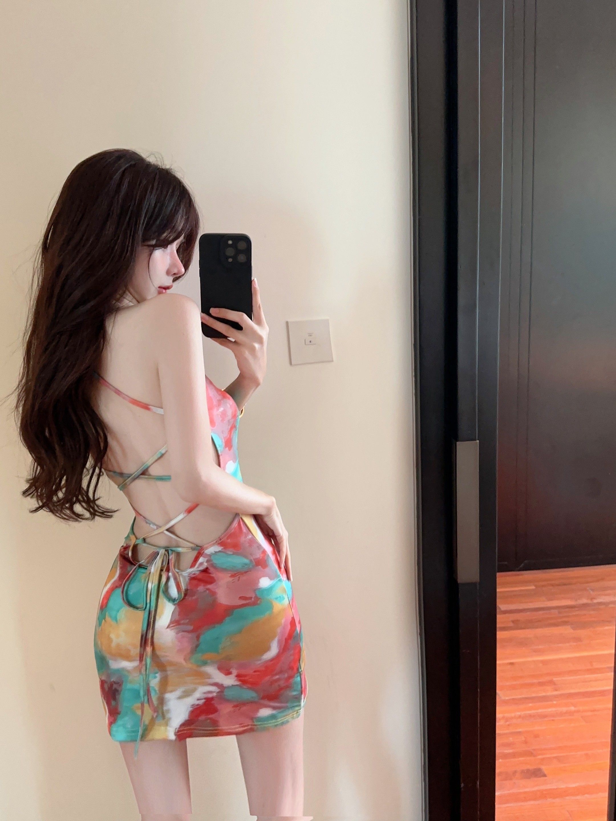 扎染印花挂脖吊带连衣裙女夏季纯欲辣妹性感包臀裙高级感抹胸裙子 扎染印花挂脖吊带连衣裙女夏季纯欲辣妹性感包臀裙高级感抹胸裙子