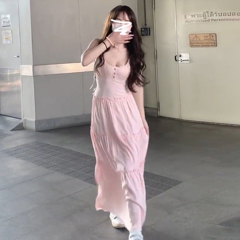 法式高级感粉色吊带连衣裙子女夏季小个子温柔甜美海边度假风长裙