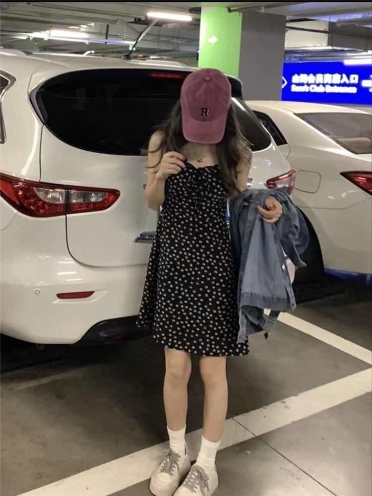 法式小众收腰茶歇连衣裙辣妹性感打结海边度假纯欲吊带印花滩裙裙