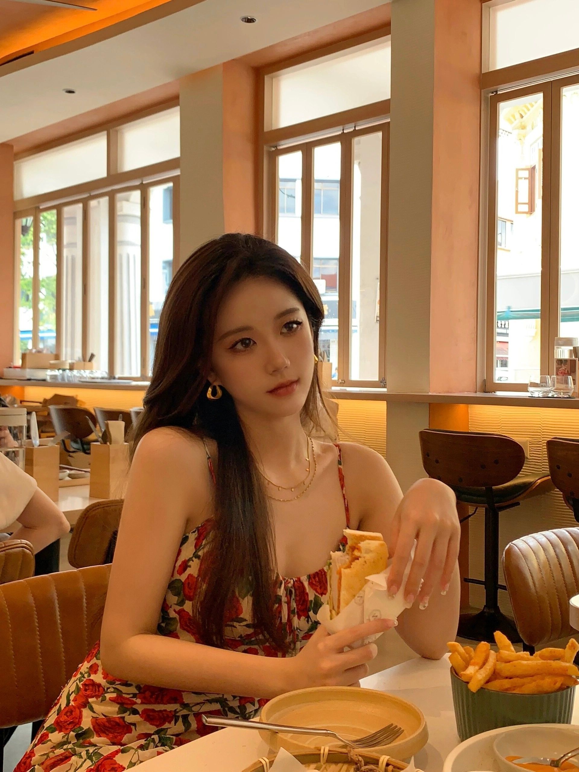 法式复古玫瑰碎花吊带连衣裙女夏季小个子绝美温柔风性感显瘦裙子