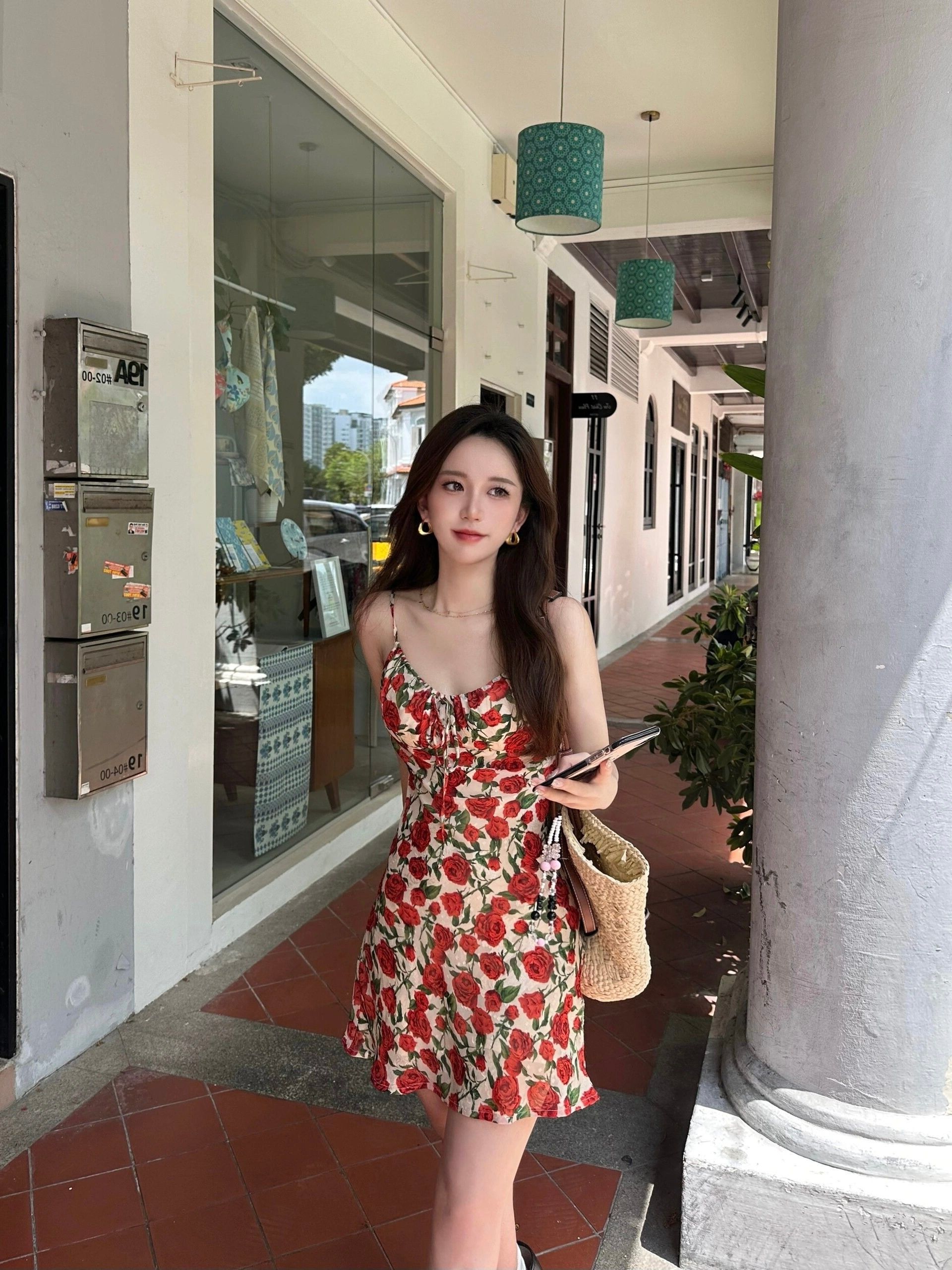 法式复古玫瑰碎花吊带连衣裙女夏季小个子绝美温柔风性感显瘦裙子