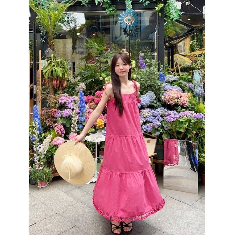 小众设计流苏吊带连衣裙女夏季海边度假温柔风宽松显瘦气质长裙子