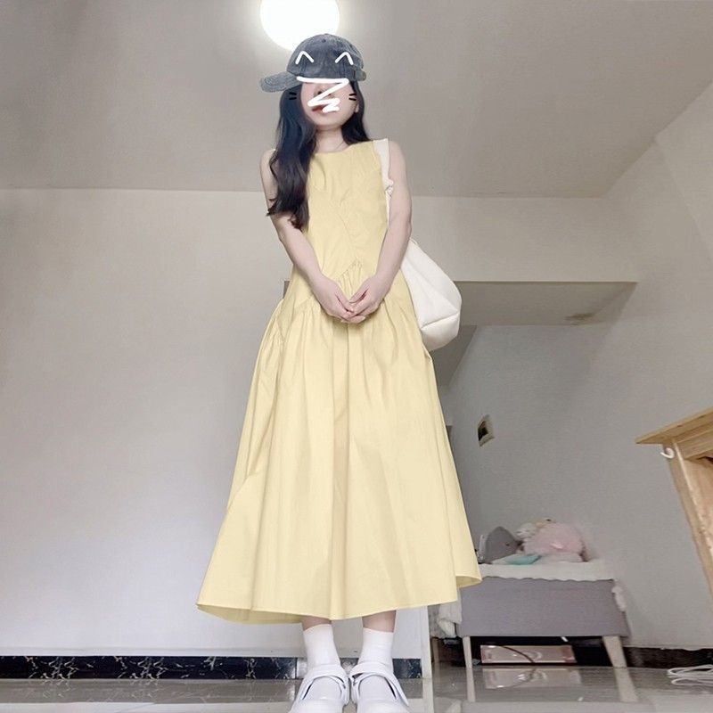 法式气质无袖背心连衣裙淡黄色女装夏季多巴胺甜美减龄a字长裙子