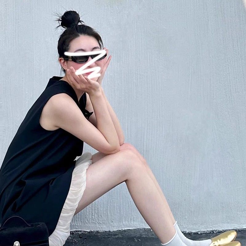 法式小香风镂空无袖连衣裙女2025新款夏季高级感宽松遮肚a字