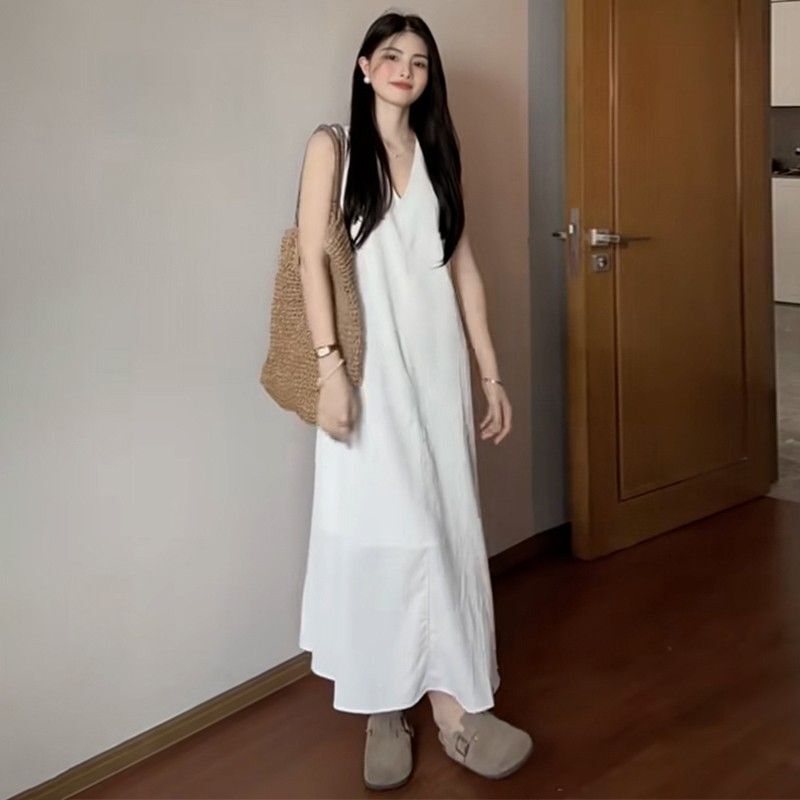 法式气质白色无袖背心吊带连衣裙子女夏季2025新款高级感沙滩