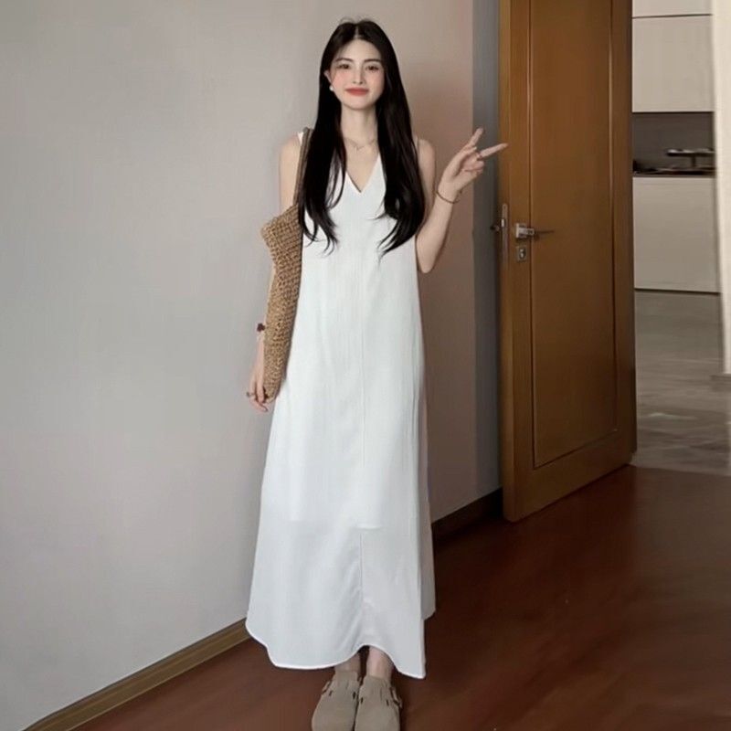 法式气质白色无袖背心吊带连衣裙子女夏季2025新款高级感沙滩