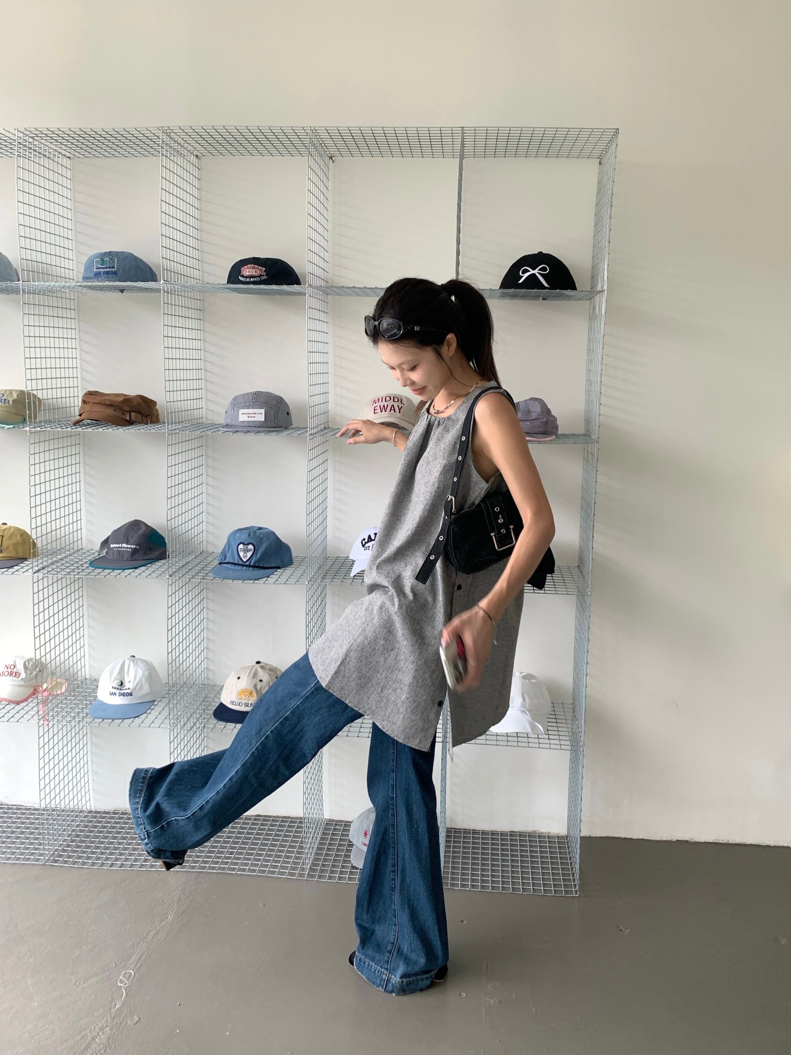 小众设计感侧边纽扣背心连衣裙女夏季宽松休闲无袖A字短裙小个子