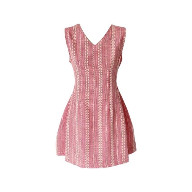 小个子无袖背心连衣裙子女夏季2025新款茶歇法式梨形身材收腰