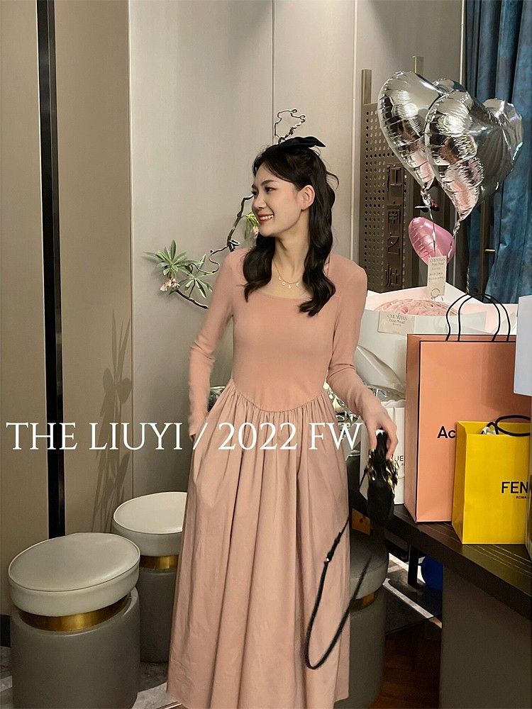 法式气质方领长袖连衣裙女秋冬季赫本风百搭显瘦针织拼接打底长裙