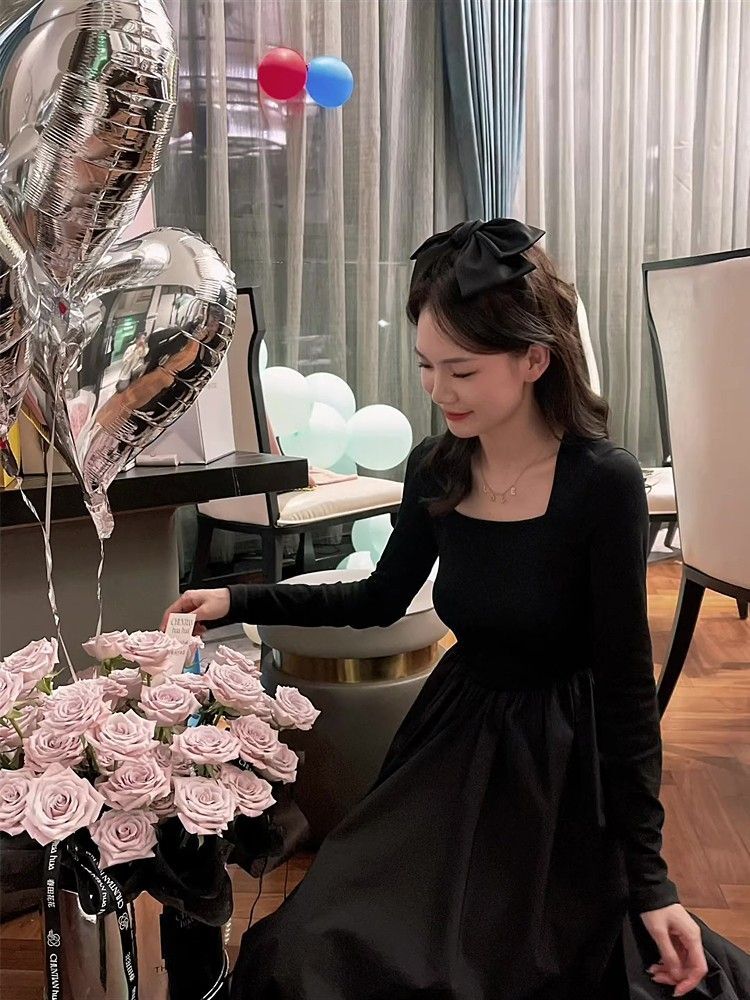 法式气质方领长袖连衣裙女秋冬季赫本风百搭显瘦针织拼接打底长裙