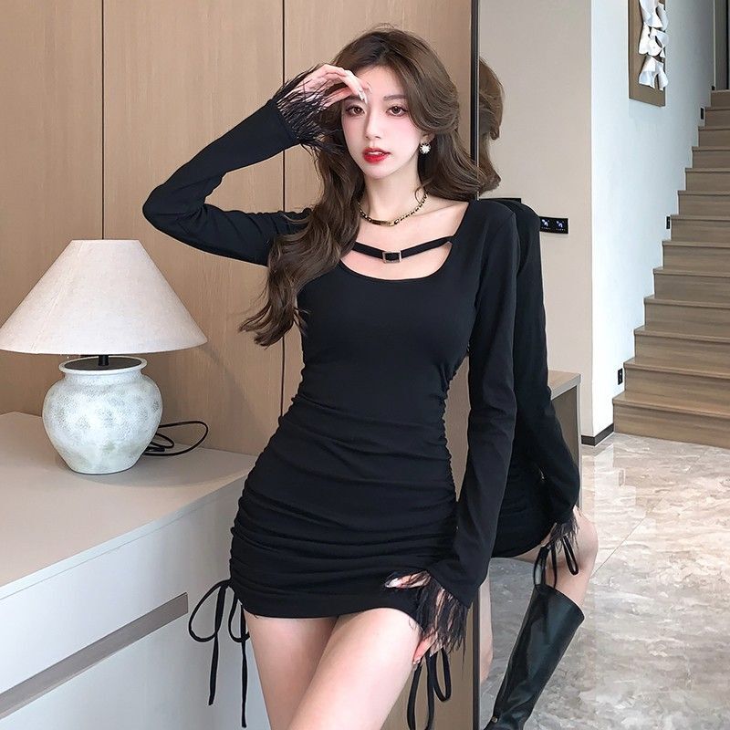 性感纯欲法式黑色长袖连衣裙女秋冬季小个子内搭修身抽绳包臀短裙