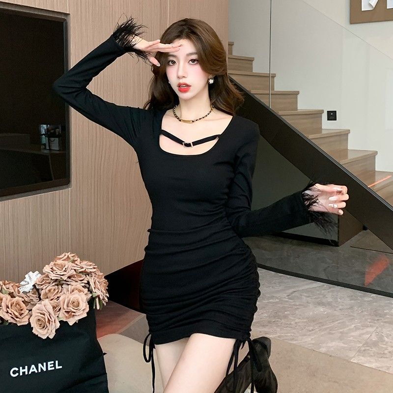 性感纯欲法式黑色长袖连衣裙女秋冬季小个子内搭修身抽绳包臀短裙