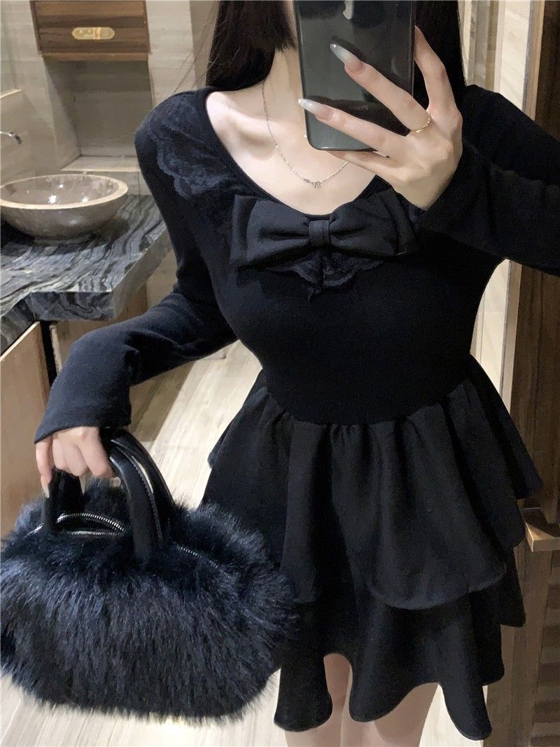 法式赫本风内搭蛋糕裙女秋冬甜美气质收腰蝴蝶结小个子别致连衣裙 法式赫本风内搭蛋糕裙女秋冬甜美气质收腰蝴蝶结小个子别致连衣裙