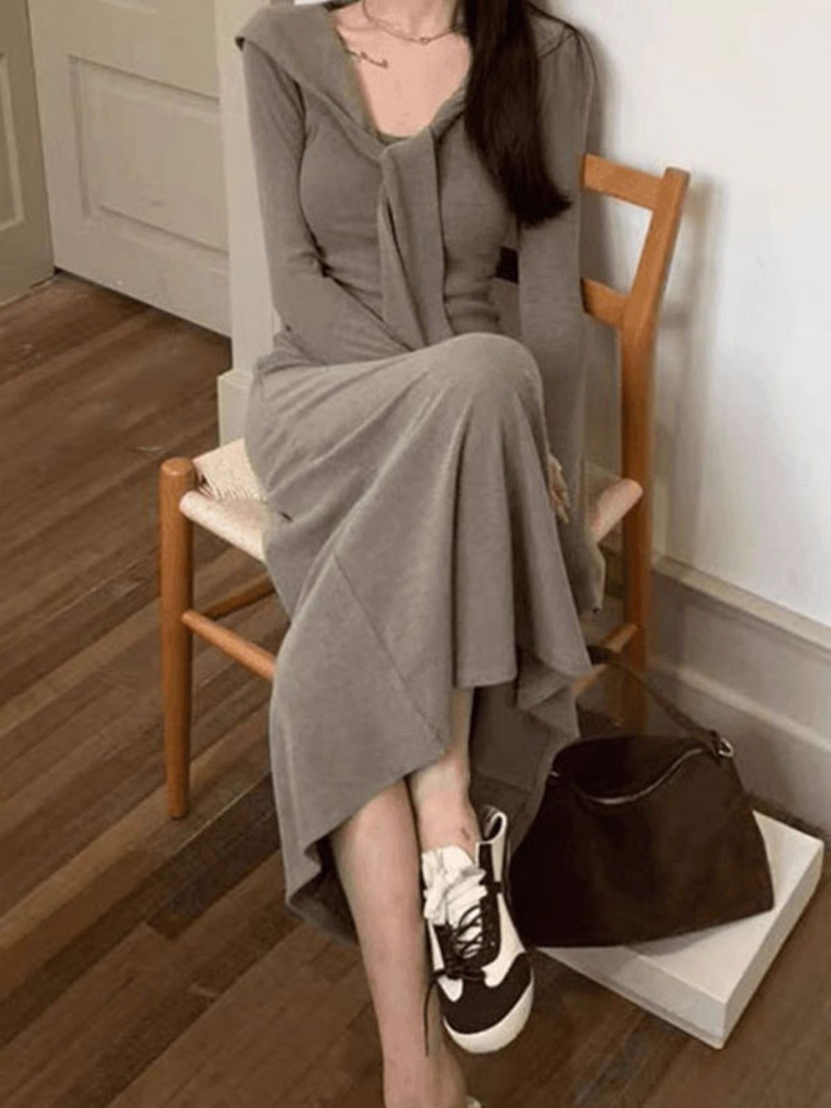 假两件系带披肩长袖针织连衣裙女秋季收腰显瘦内搭打底包臀长裙子