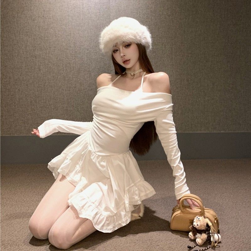 纯欲辣妹一字肩挂脖吊带长袖连衣裙女春秋季性感露背收腰不规则裙