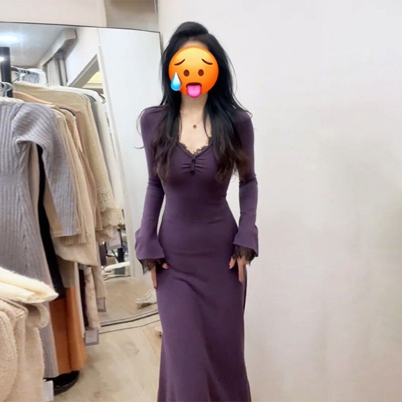 法式内搭蕾丝V领紫色连衣裙子女秋冬季2024新款打底包臀气质