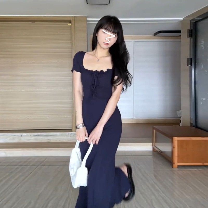 藏蓝色方领连衣裙2024女夏辣妹修身收腰纯欲小妈风包臀鱼尾长