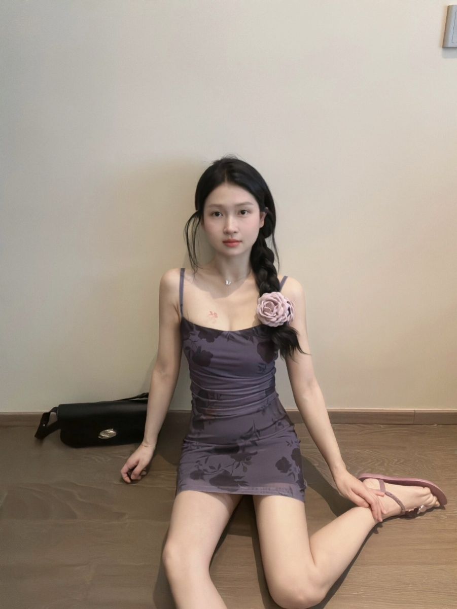 法式印花网纱紫色吊带连衣裙女夏季修身显瘦包臀短裙