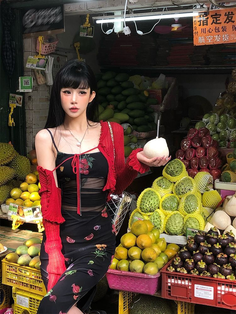 黑色碎花吊带连衣裙女夏季新款度假网纱辣妹姐妹装包臀长裙