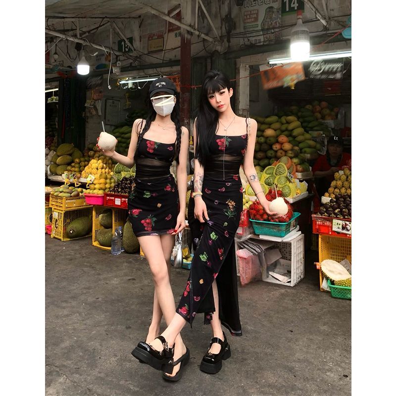 黑色碎花吊带连衣裙女夏季新款度假网纱辣妹姐妹装包臀长裙