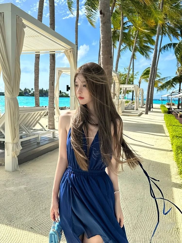 深v性感露背连衣裙海边度假沙滩裙夏季新款旅游穿搭挂脖长裙仙女