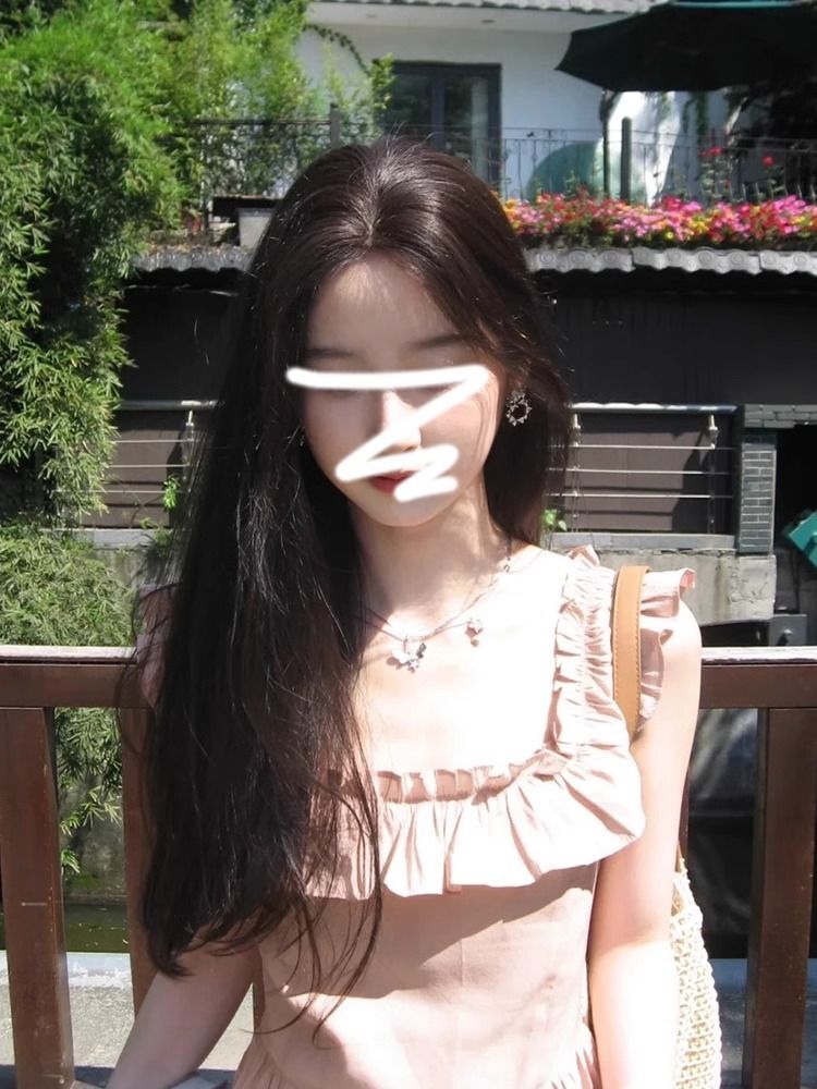 甜美粉色飞飞袖连衣裙子女夏季2025新款方领收腰温柔法式仙女