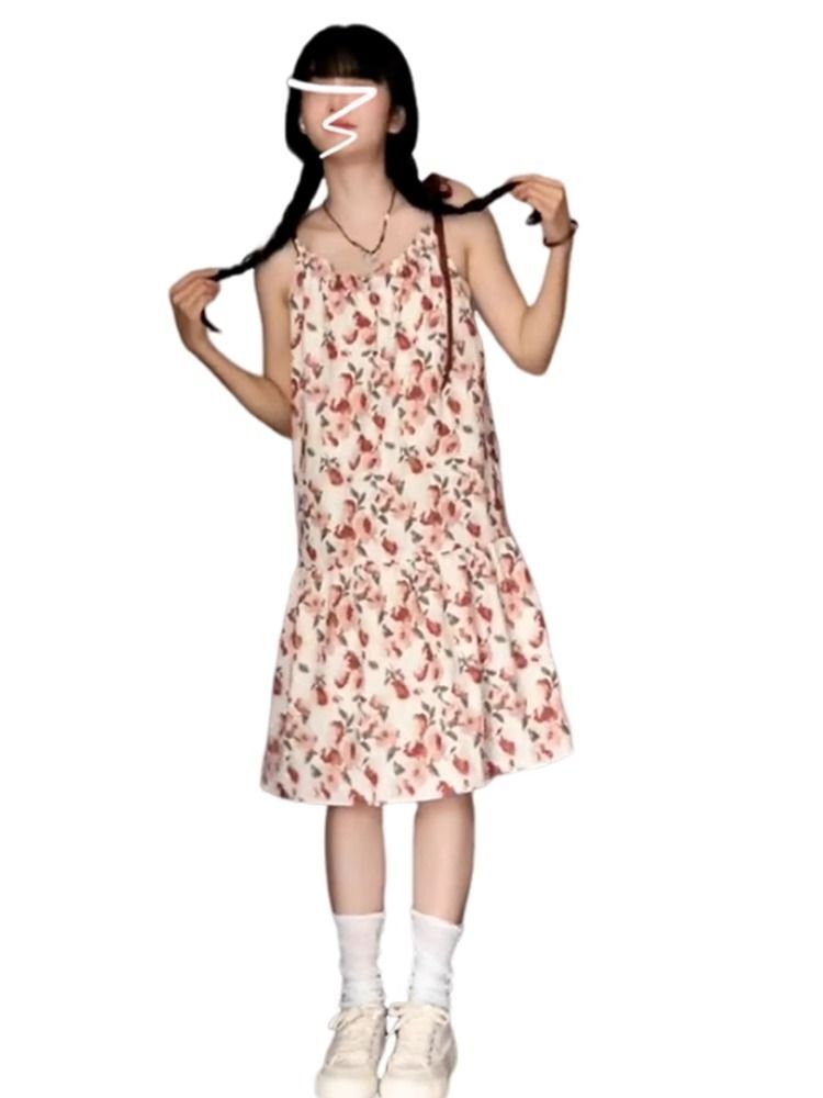 高级感碎花吊带连衣裙子女夏季2025新款小个子显瘦宽松设计感