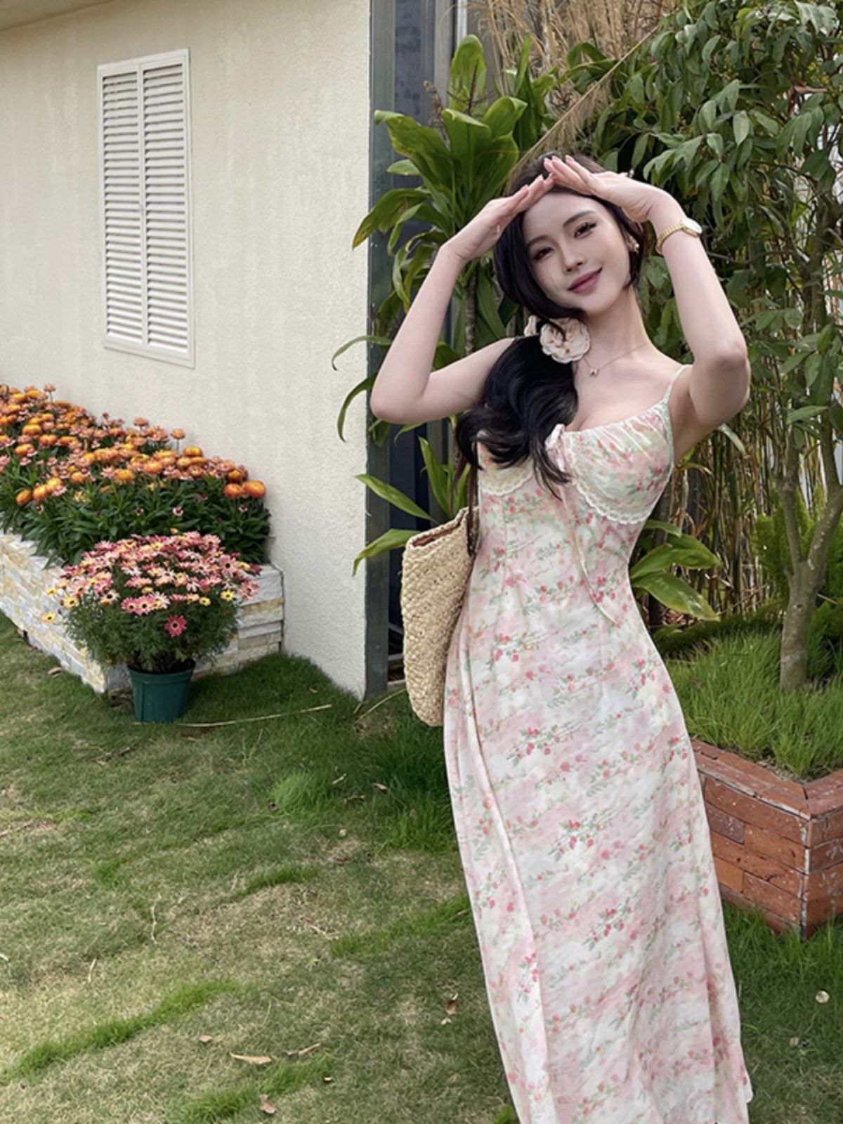 2024春夏新款拼接减龄碎花吊带连衣裙法式气质收腰A字裙 2024春夏新款拼接减龄碎花吊带连衣裙法式气质收腰A字裙