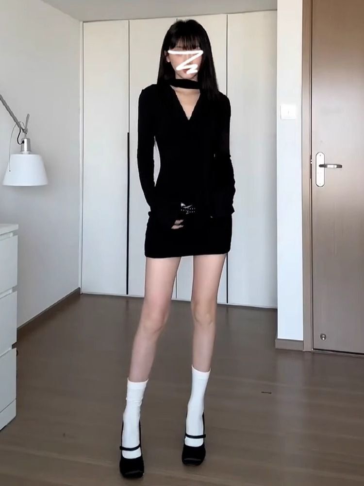 美式辣妹连衣裙女秋季设计感小众御姐风长袖黑色包臀短裙子