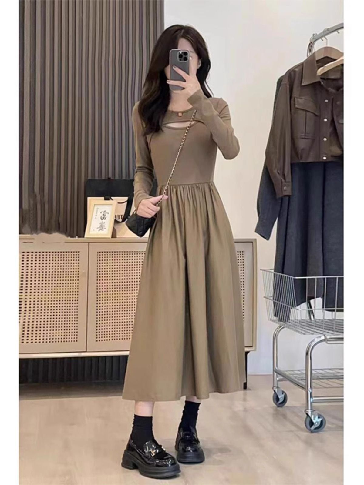 秋季穿搭高级感小个子连衣裙2025秋装新款裙子长袖内搭秋冬长
