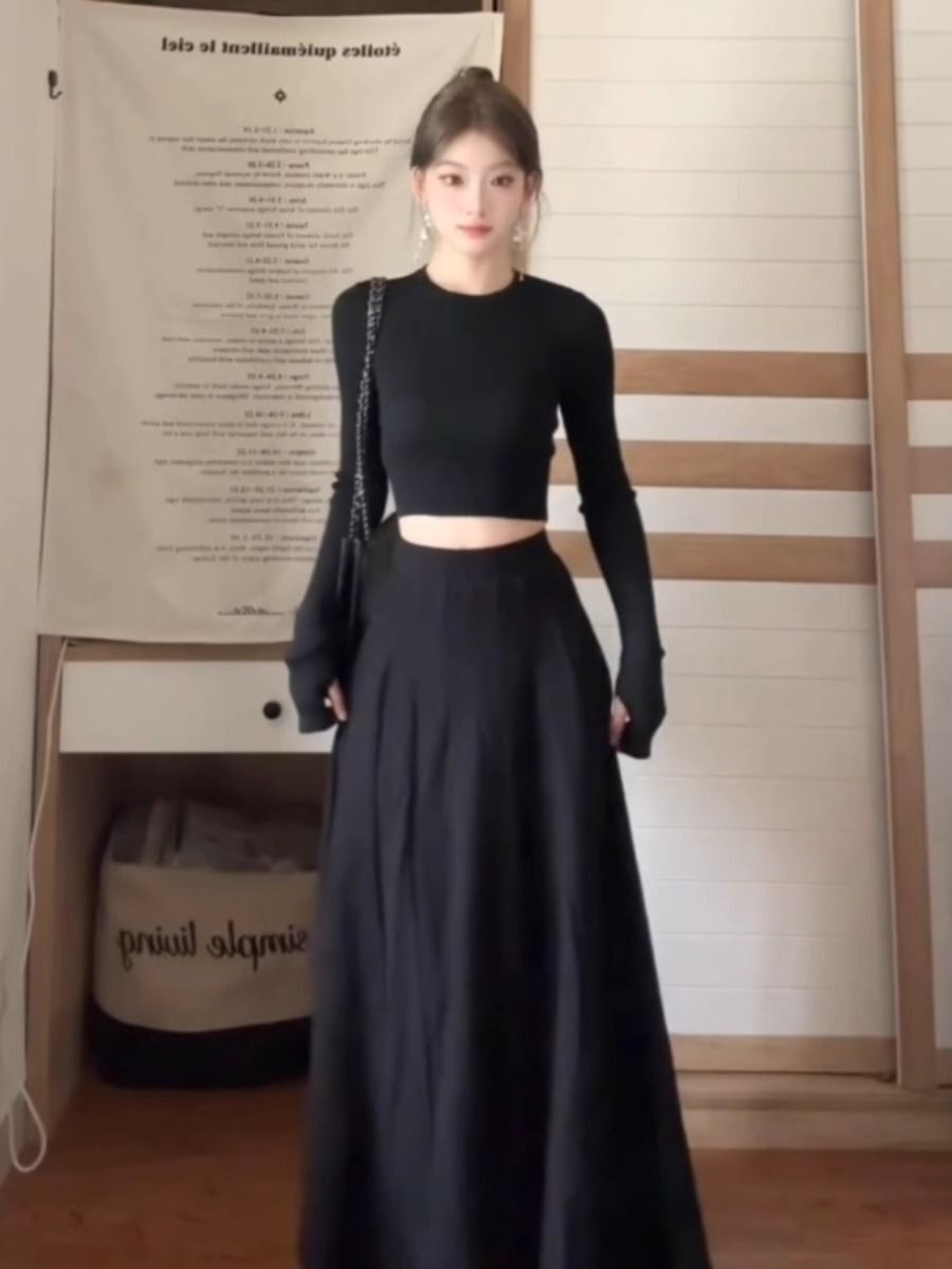 小个子搭配一整套装长裙早秋季高级感绝美黑色赫本风减龄连衣裙