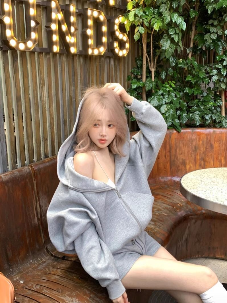 休闲运动套装慵懒连帽宽松卫衣外套女秋季抽绳直筒短裤灰色两件套