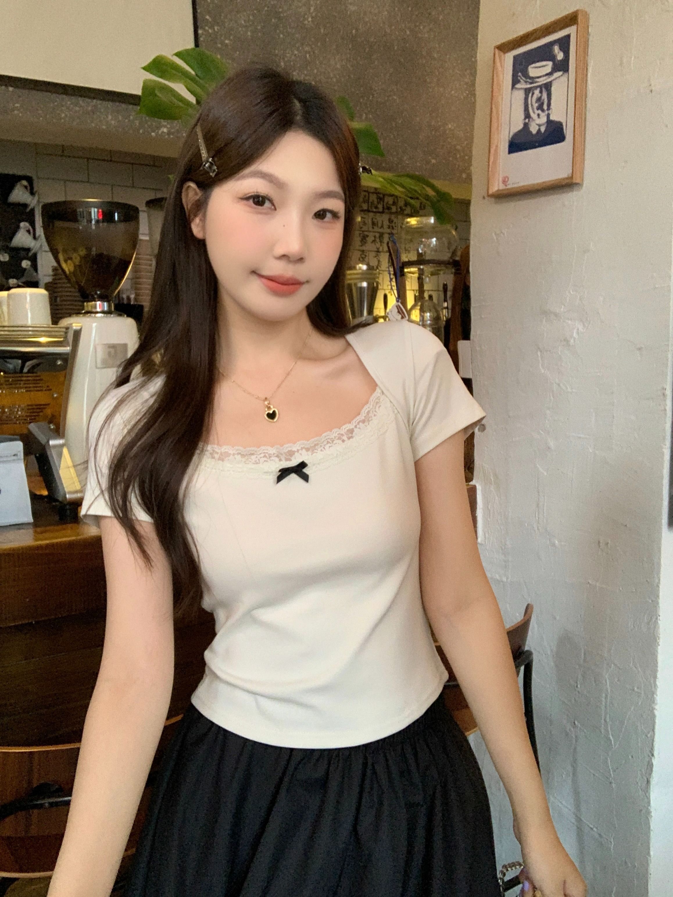 现货 夏新款芭蕾风纯欲方领短袖T恤女法式设计感小众上衣