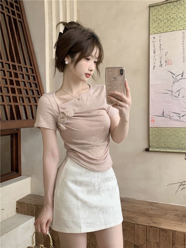 法式甜美立体花朵短袖T恤女夏季2024新款不规则褶皱修身短款