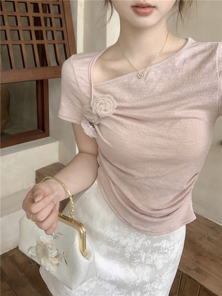 法式甜美立体花朵短袖T恤女夏季2024新款不规则褶皱修身短款