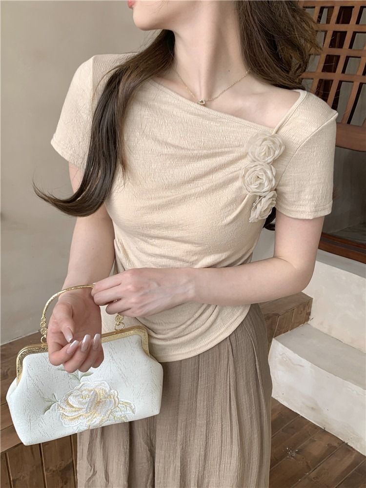 法式甜美立体花朵短袖T恤女夏季2024新款不规则褶皱修身短款